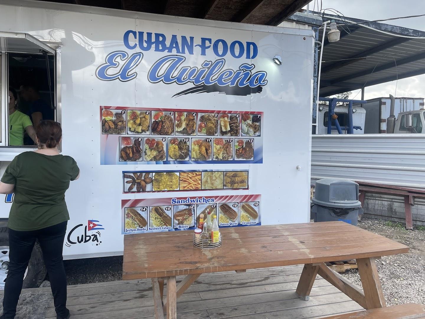 Dayi y Su Sazon 100% Cubano